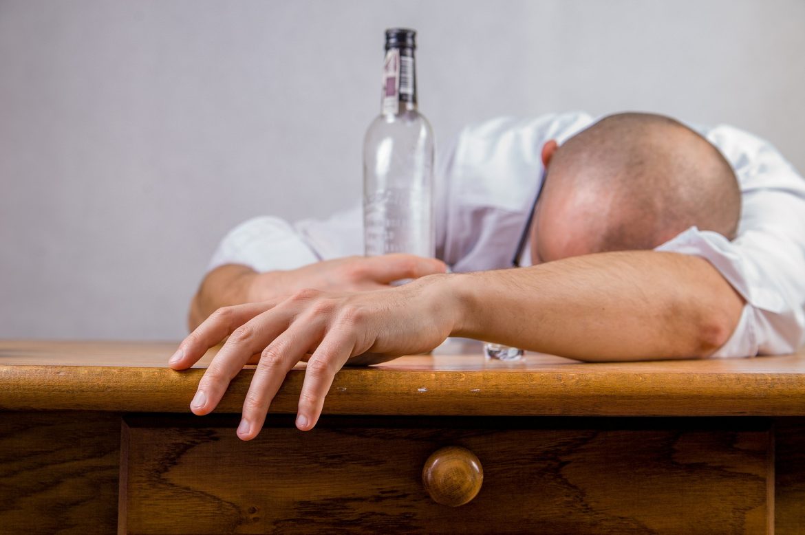 Relación entre el alcohol y el sueño