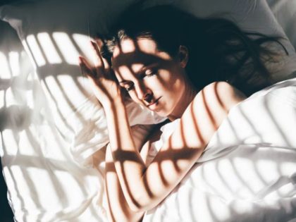 Qué debes hacer para dormir mejor, según los expertos